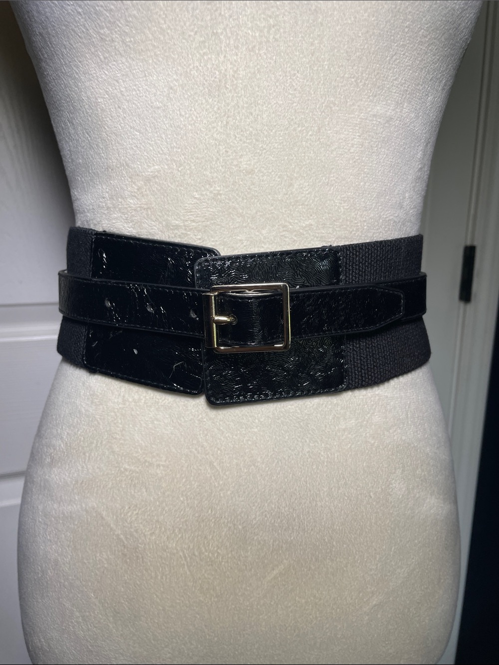 Isaac Mizrahi Black Elastic Wide Waist Belt with Faux Leather Accent Size Med/Lg
